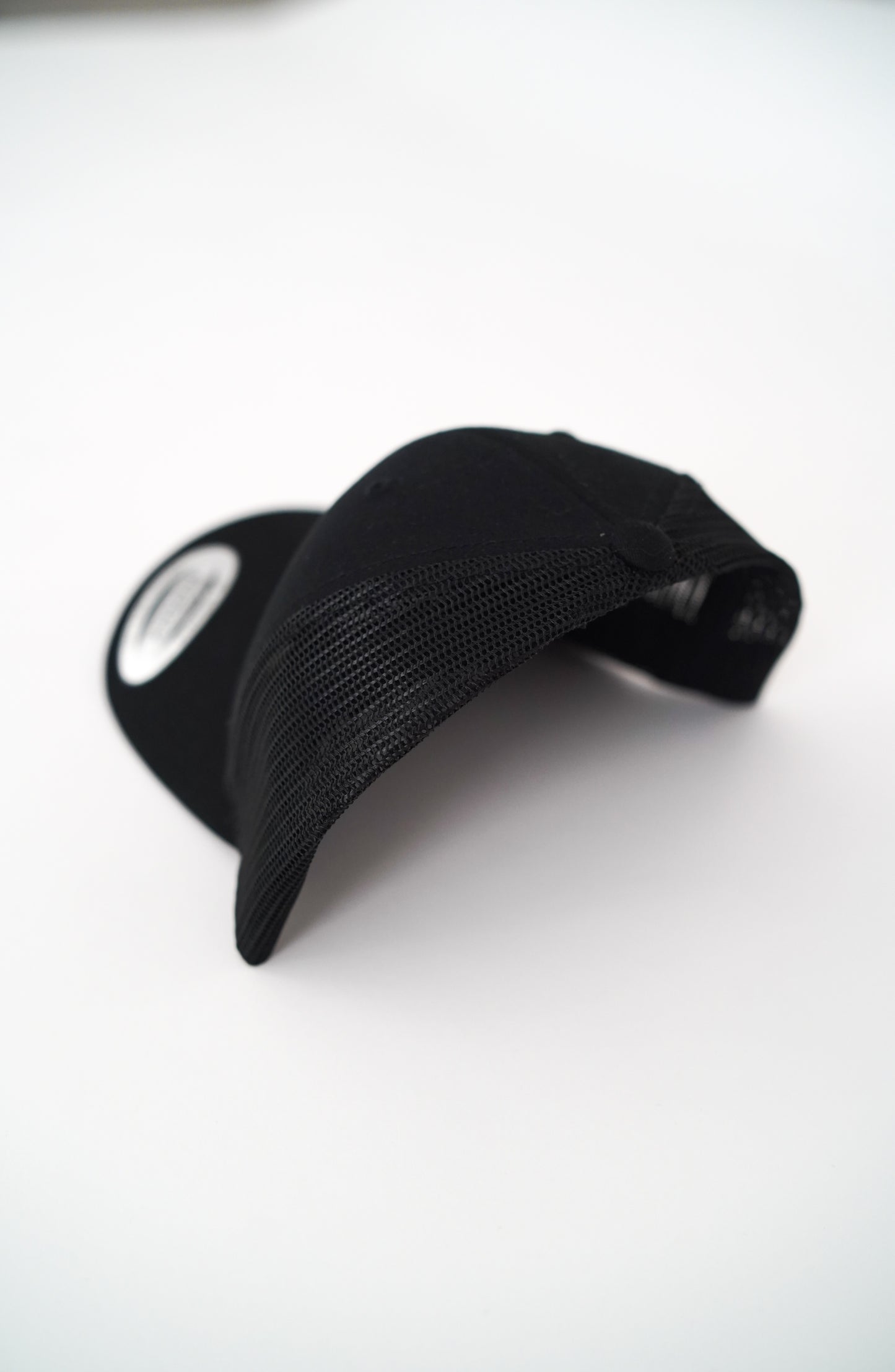 GORRA DROP UNVERS -- BLACK EDITION